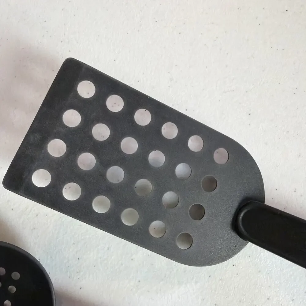 T-fal Black Nylon Spatula Circle Holes Lightweight Plastic Flipper Utensil 2